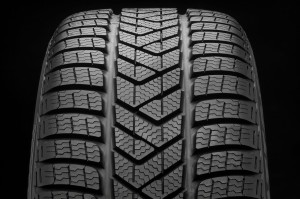 Pirelli Winter SottoZero Serie 3 225/40R18 92V opona osobowa zimowa KS XL FR  ( C, B, B, 72dB ) DOT(4221)